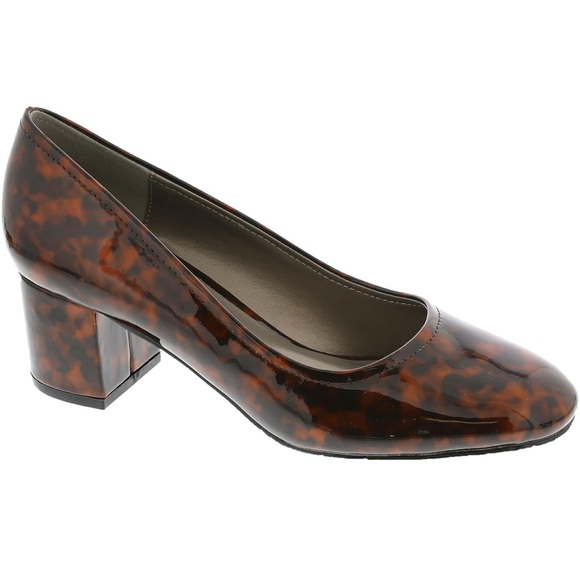 Tortoise Shell Block Heels - Picture 4 of 6